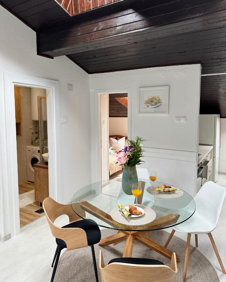 Mira'S Apartment Krizevci Екстер'єр фото
